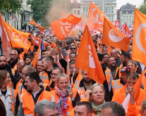 France-Wide Protest Movement Witnesses Massive Crowds Taking to the Streets Throughout France